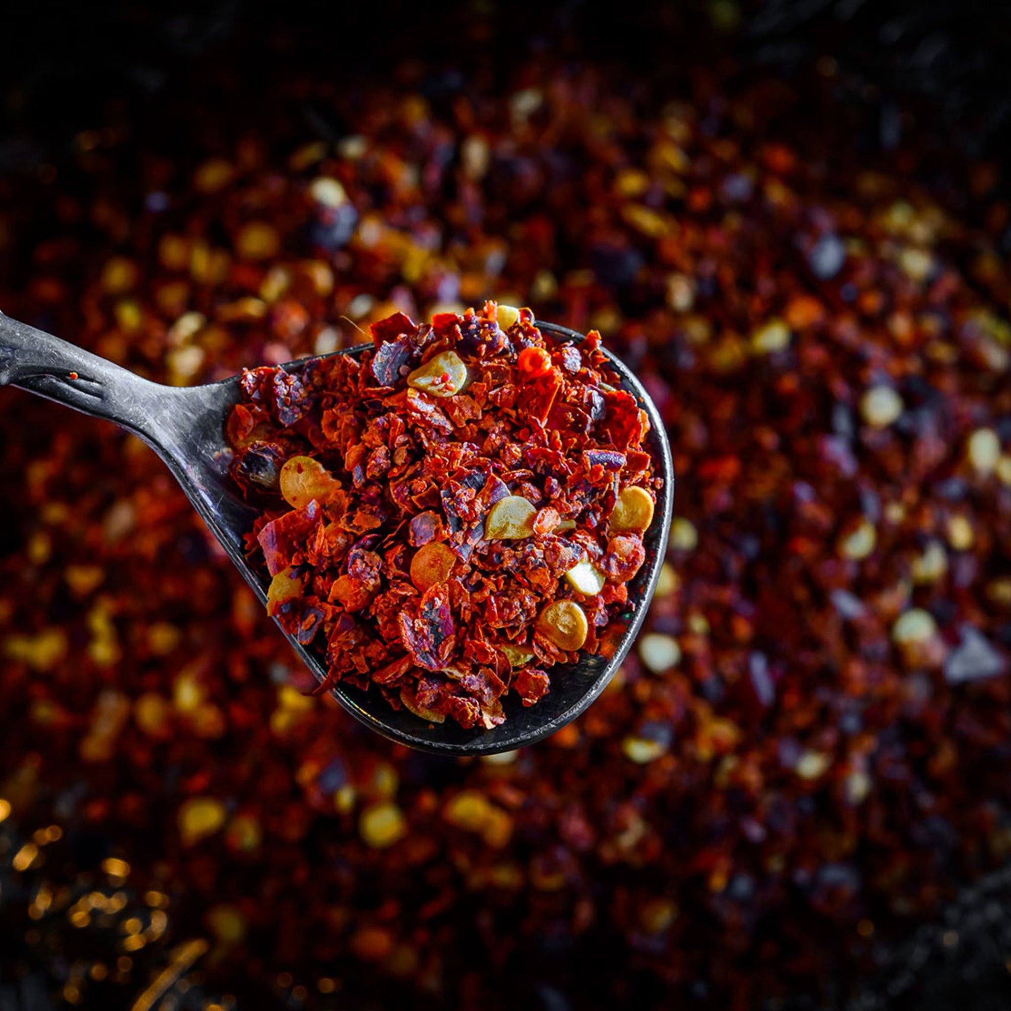Chilis geschrotet 15 % Samen, 50 g – Kräuterparadies seit 1887