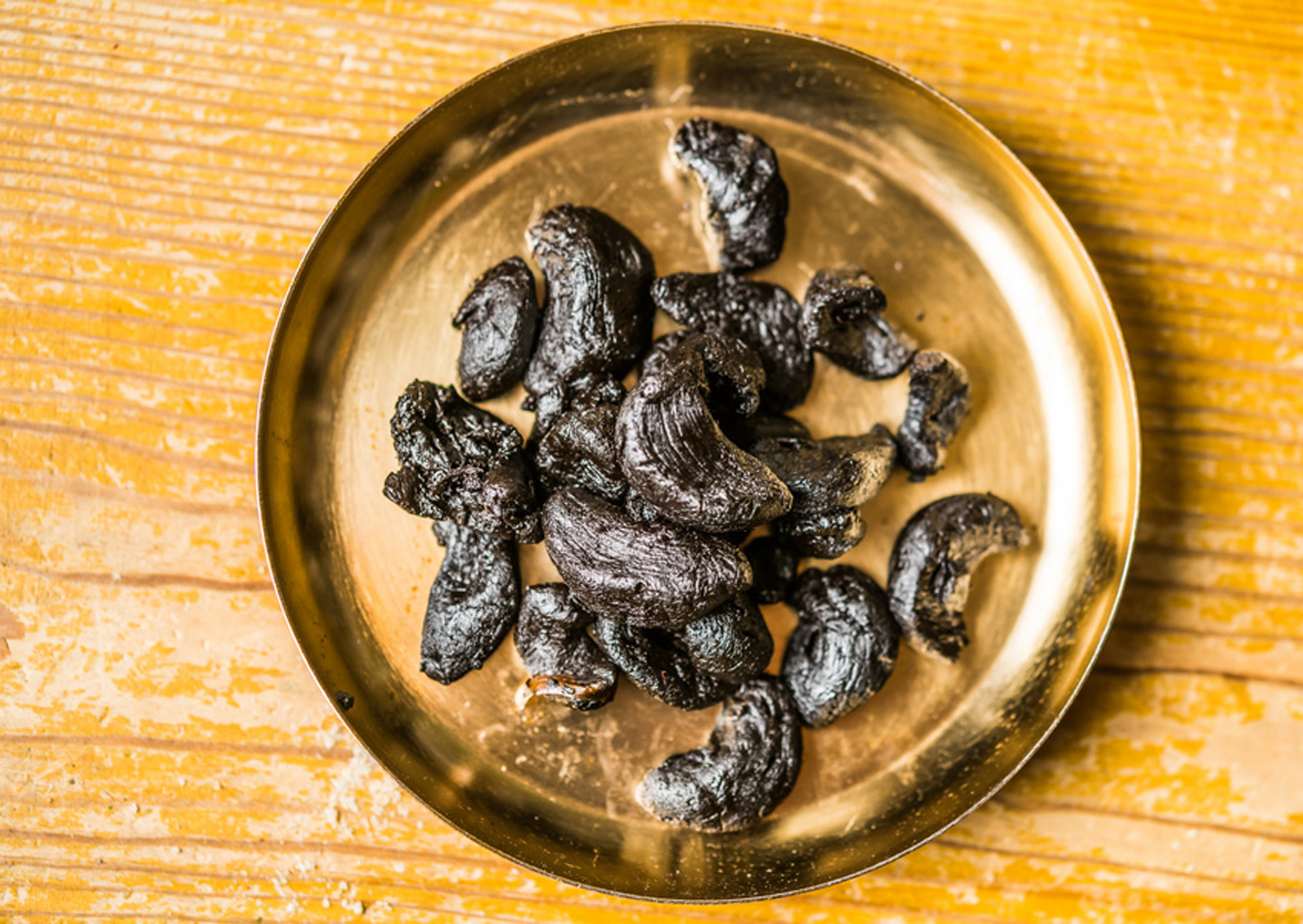 Knoblauch_schwarz_fermentiert