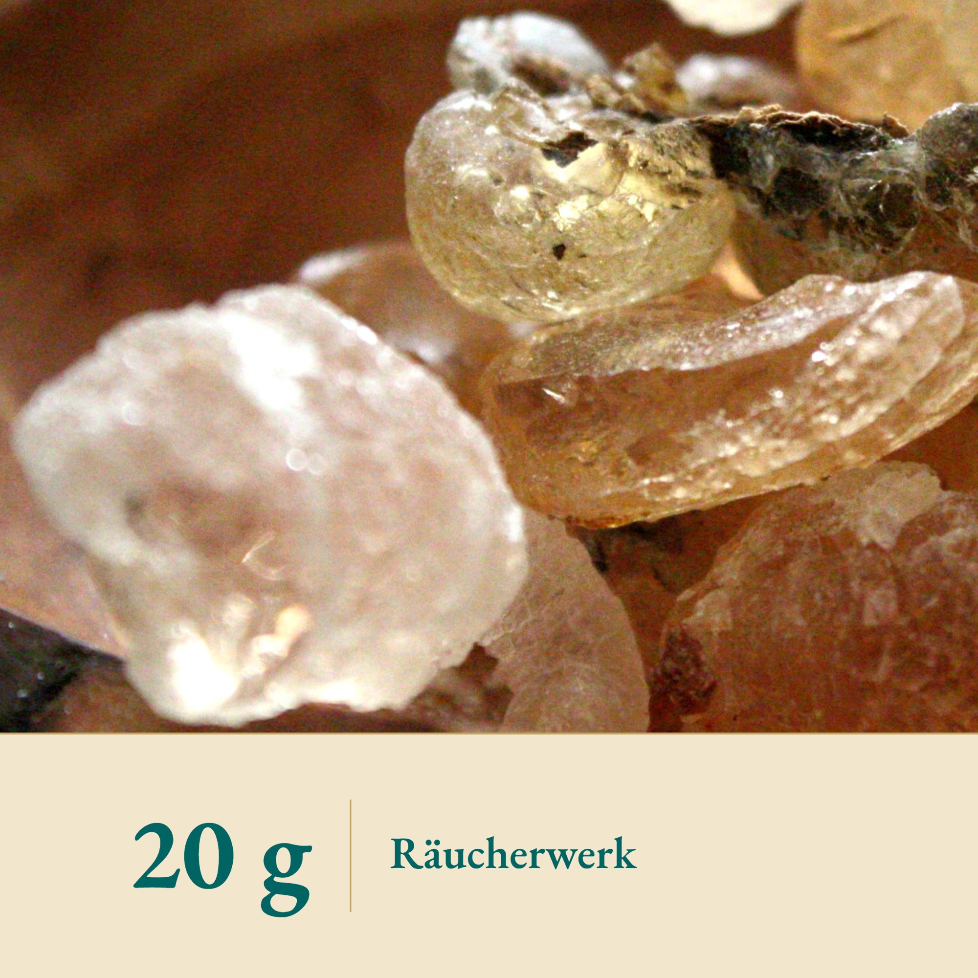 Nahaufnahme Mandelbaumharz – Kräuterparadies seit 1887