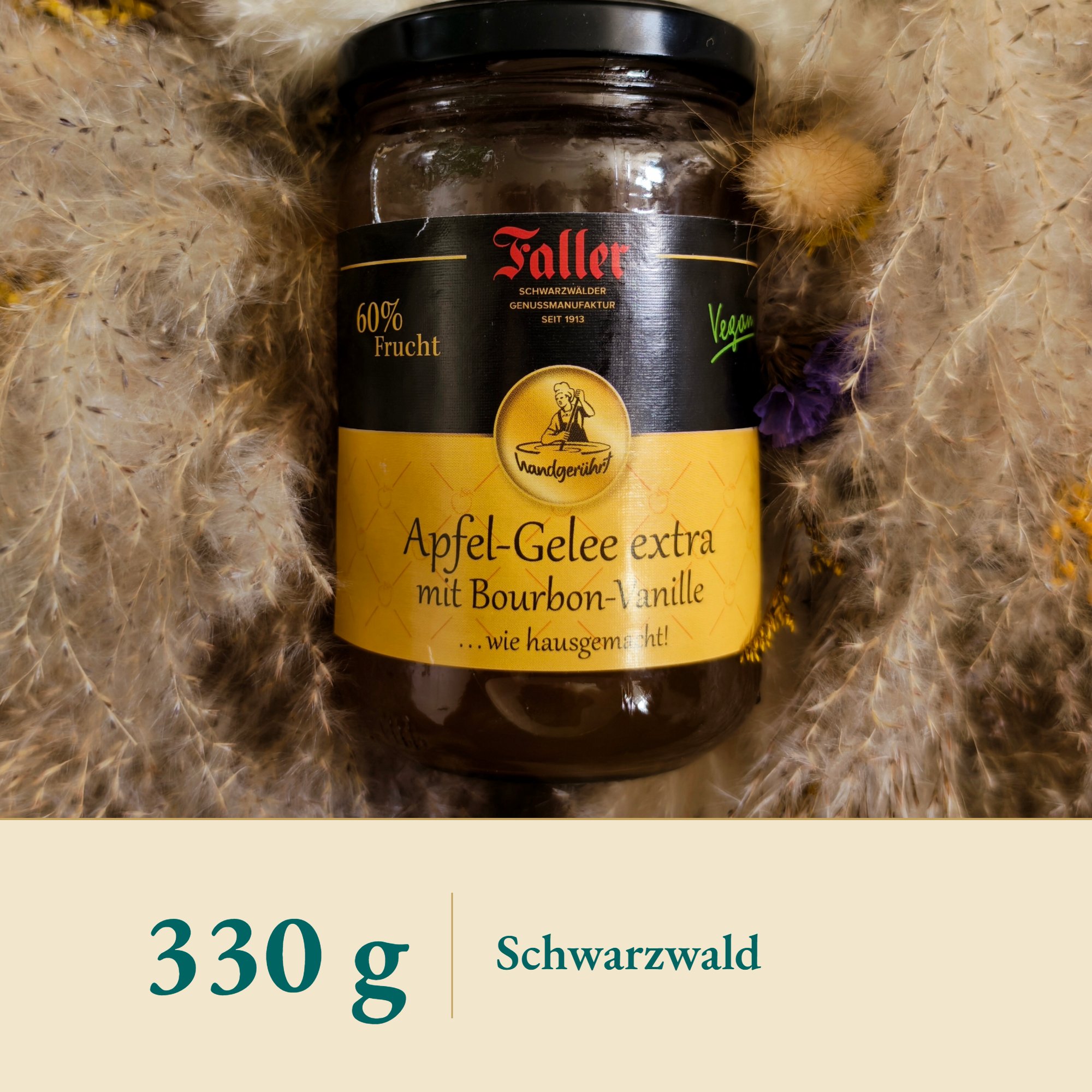 Nahaufnahme Apfelgelee mit Vanilleschote aus Schwarzwald – Kräuterparadies seit 1887