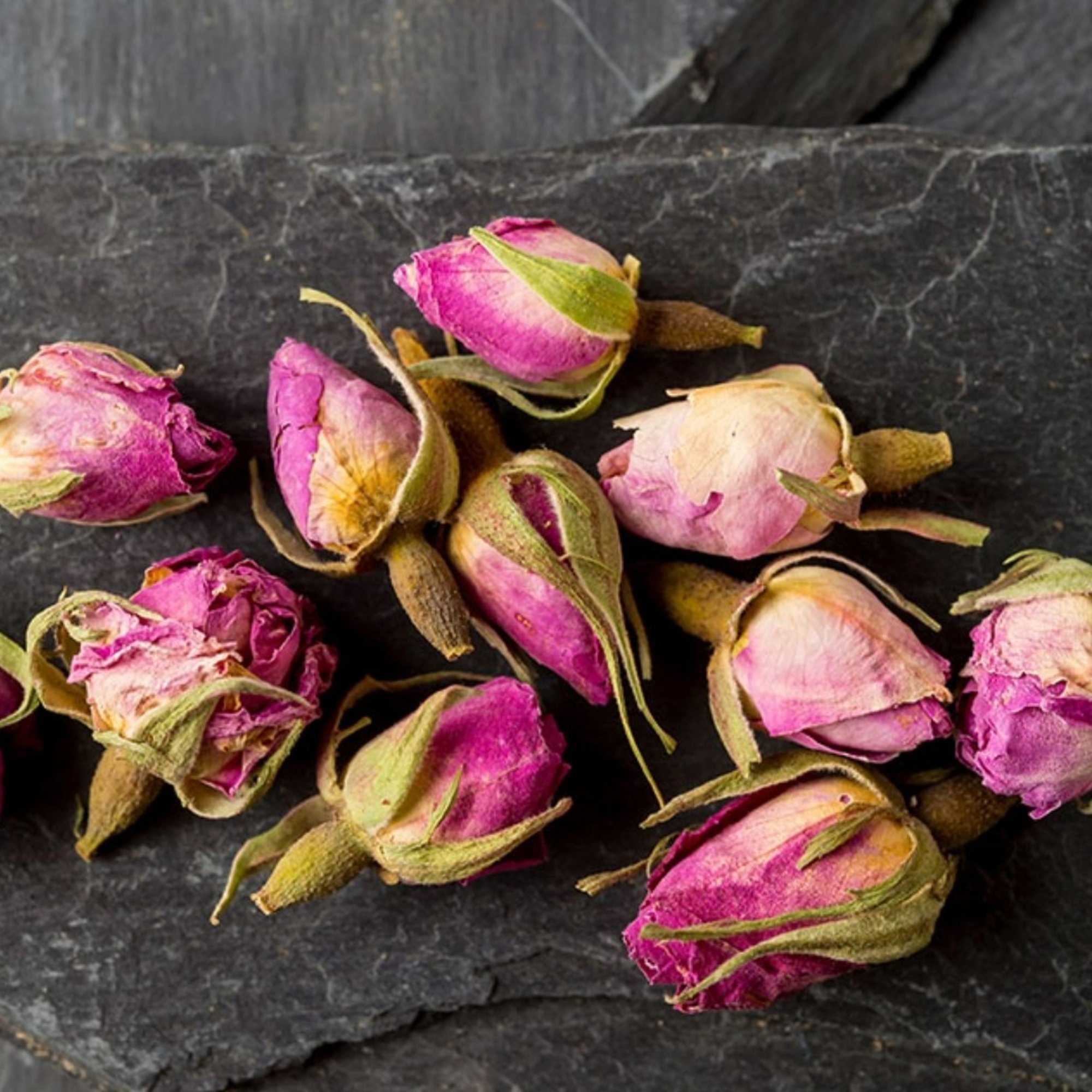 Rosenknospen kaufen – ganz, für Tee & Sirup